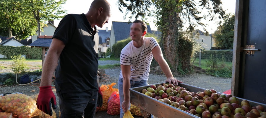 bénévolat asso jus de pommes 3(1)(1)(1)