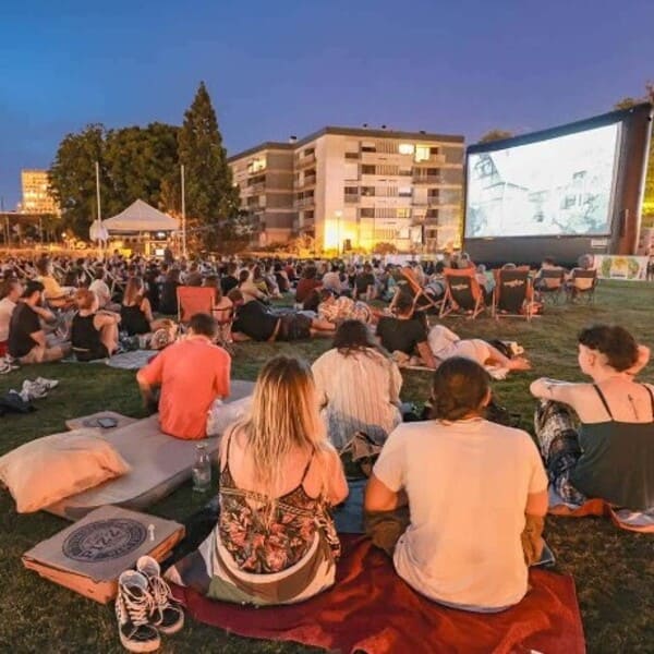cine(1)(1)